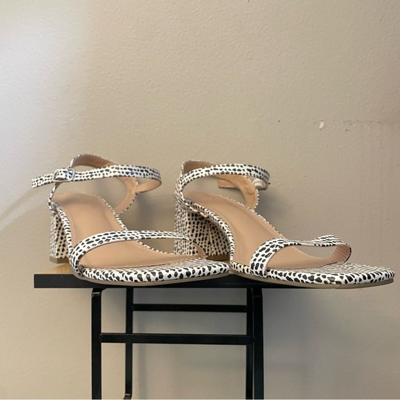 Maurice’s Domination Black & White Patterned Block Heels Size 9.5 - Picture 4 of 16